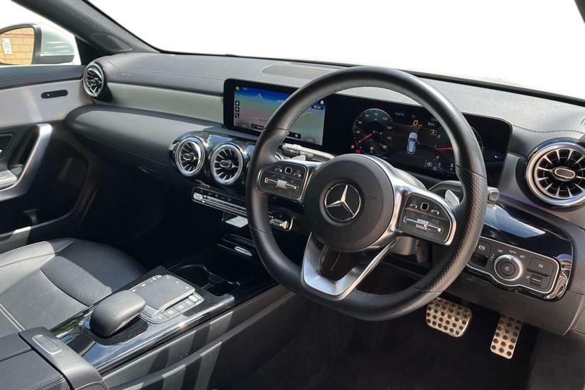 Mercedes-Benz CLA Class 200 Amg Line Premium Tip White #5