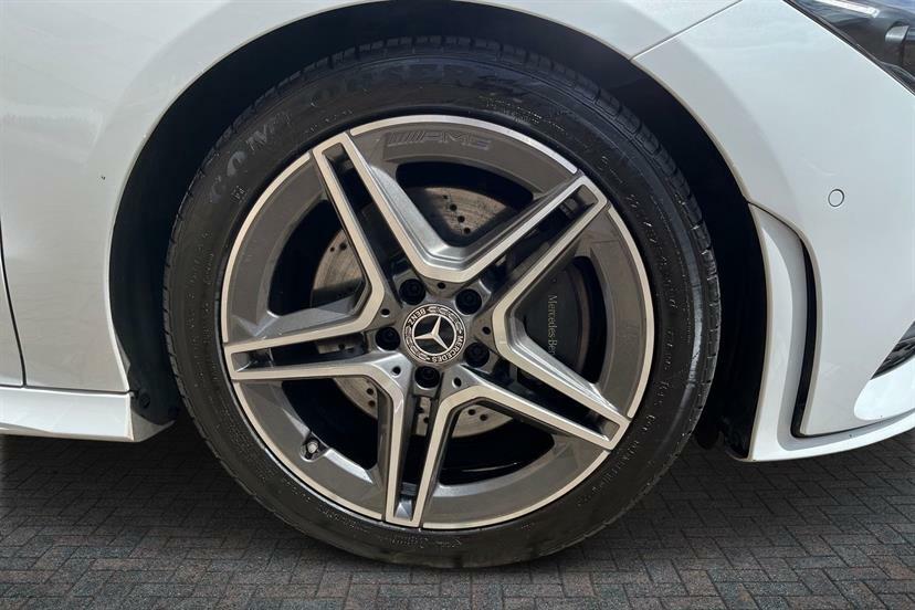 Mercedes-Benz CLA Class 200 Amg Line Premium Tip White #4