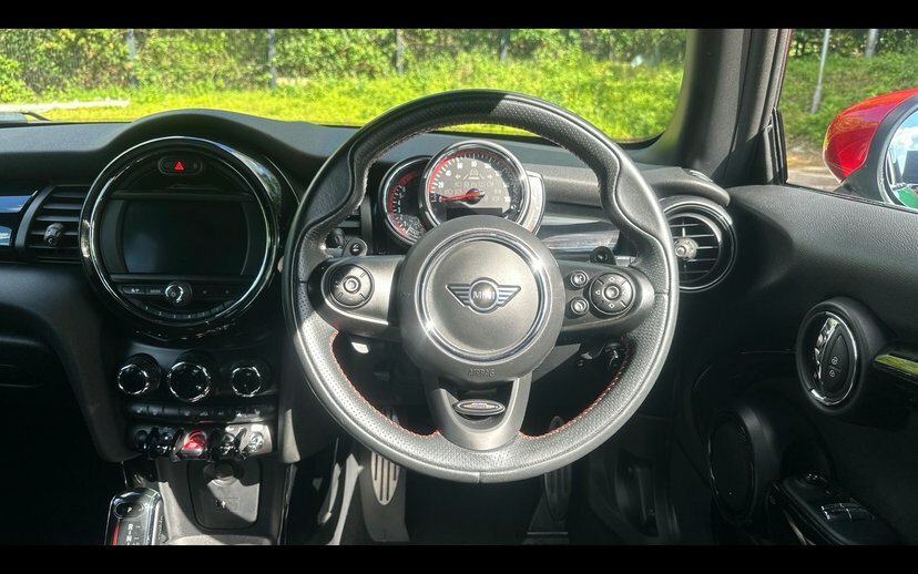 Mini Hatch Hatch John Cooper Works YT20ZZL Green #5