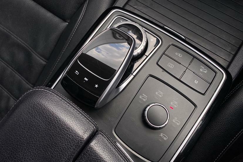 Mercedes-Benz GLE Class Black #7