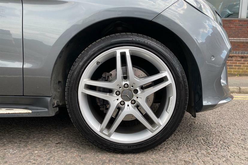 Mercedes-Benz GLE Class 350D 4Matic Amg Line Premium 9G-tronic Grey #4