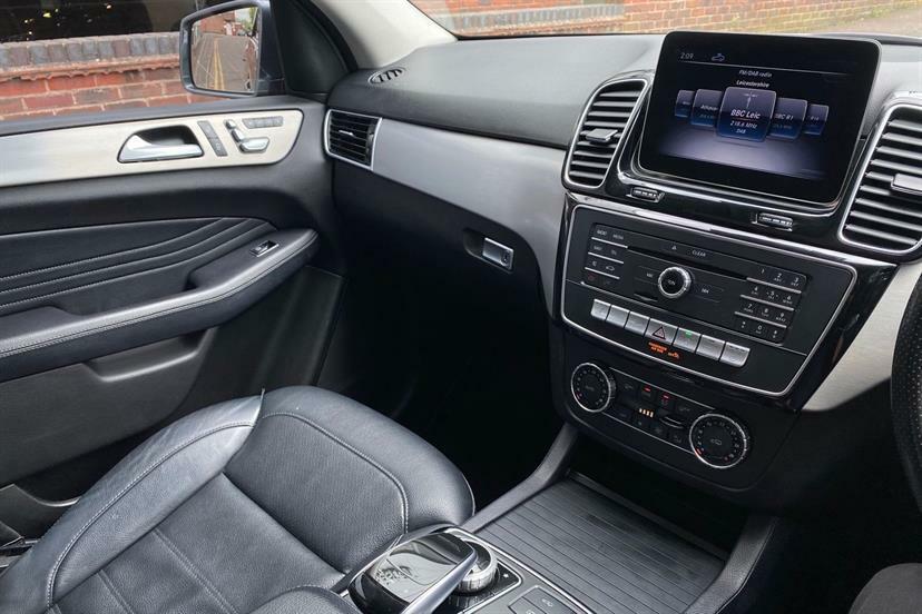 Mercedes-Benz GLE Class Black #23