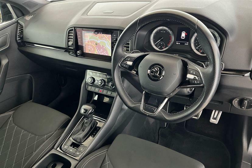 Skoda Karoq 1.5 Tsi Sport Line Dsg Black #5