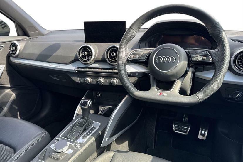 Audi Q2 35 Tfsi Black Edition S Tronic Grey #6