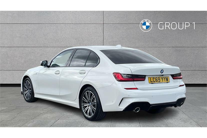 BMW 3 Series 330E M Sport White #2
