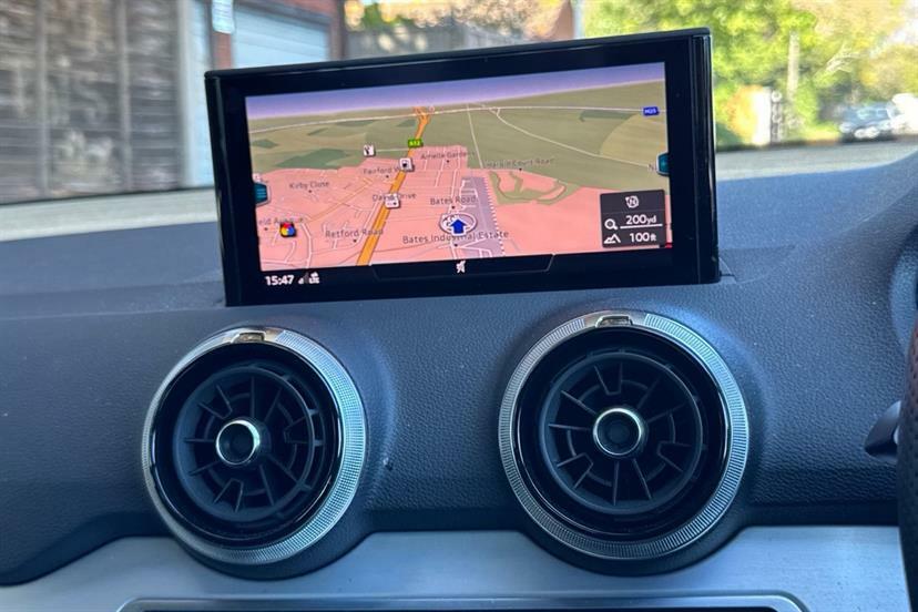 Audi Q2 Sport Grey #14