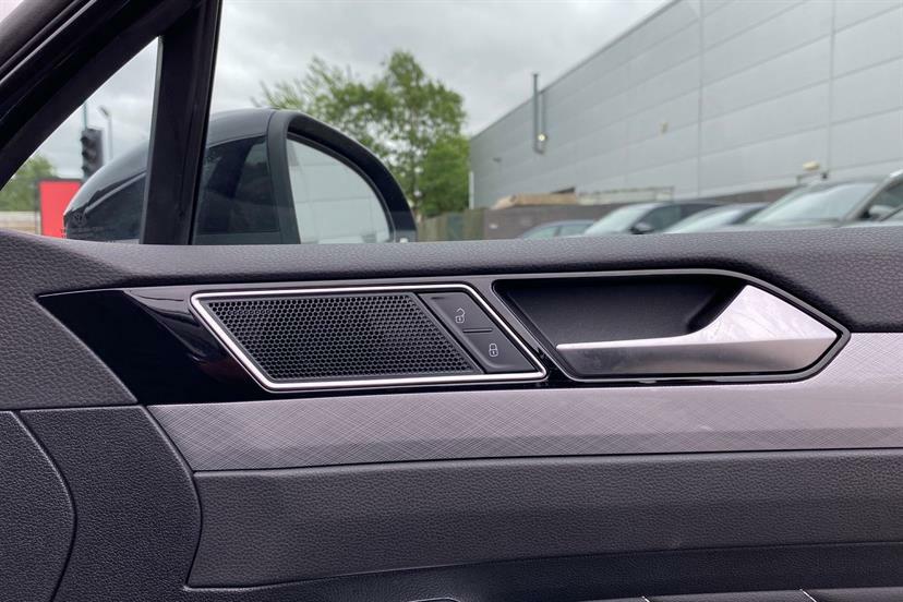 Volkswagen Passat Gte Advance Grey #25