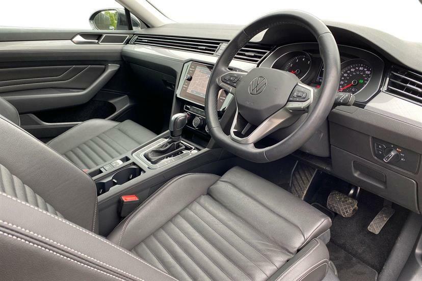Volkswagen Passat 1.5 Tsi Evo Sel Dsg Black #6