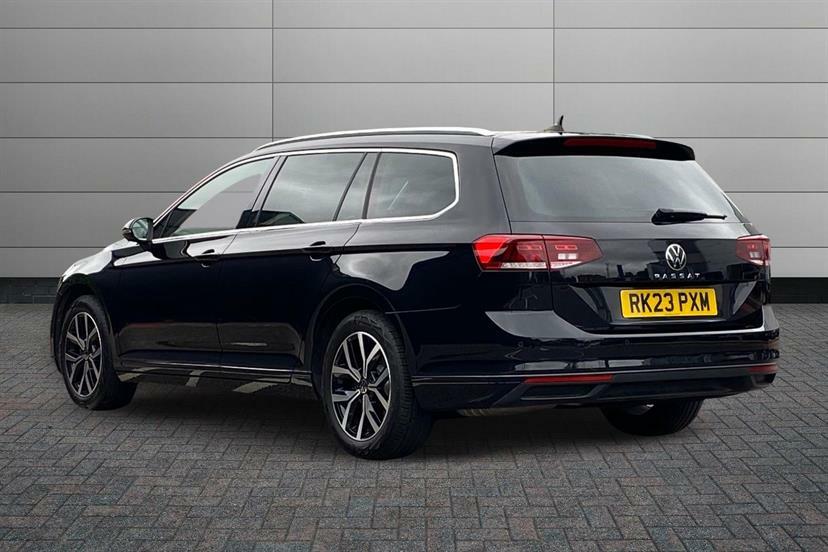 Volkswagen Passat 1.5 Tsi Evo Sel Dsg Black #3