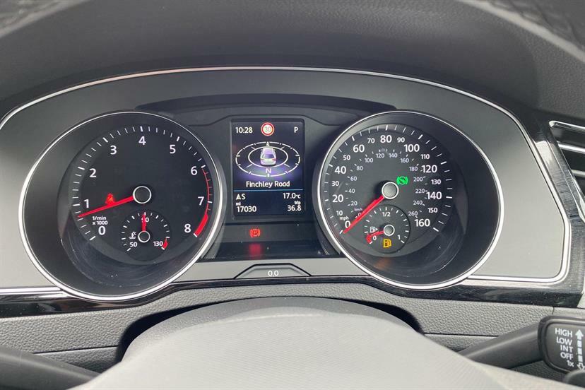 Volkswagen Passat Gte Advance Grey #26