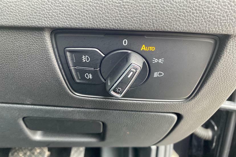 Volkswagen Passat Gte Advance Grey #23