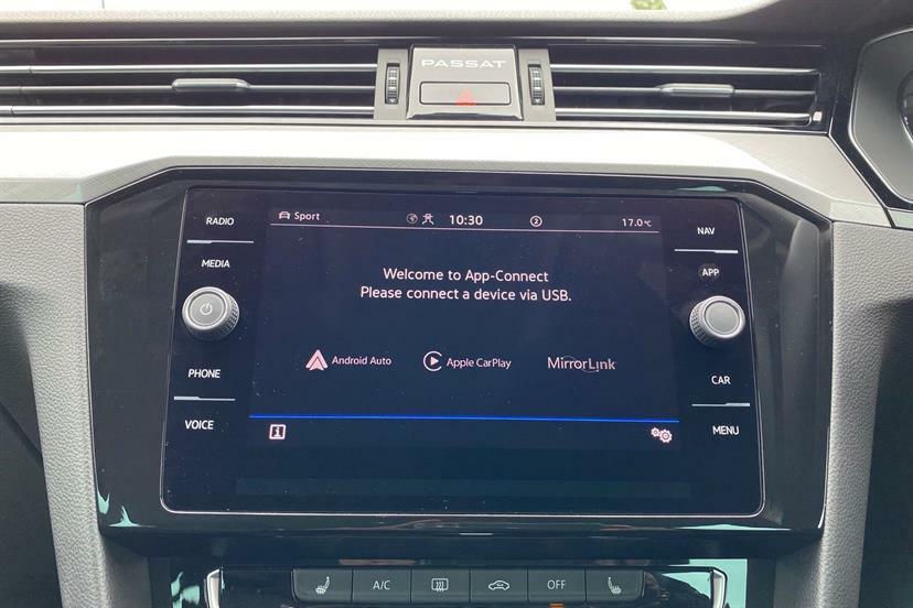 Volkswagen Passat Gte Advance Grey #31