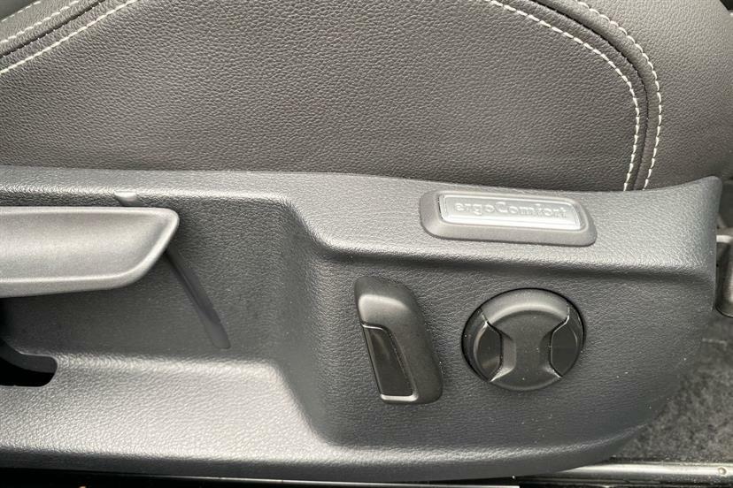 Volkswagen Passat Gte Advance Grey #22