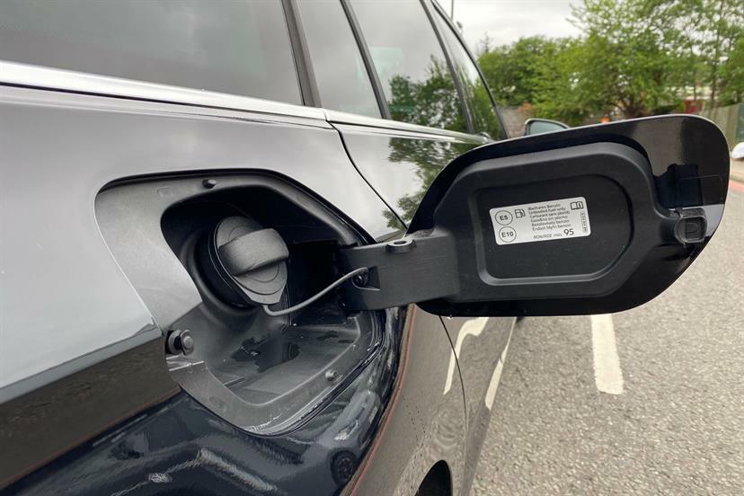 Volkswagen Passat Gte Advance Grey #16