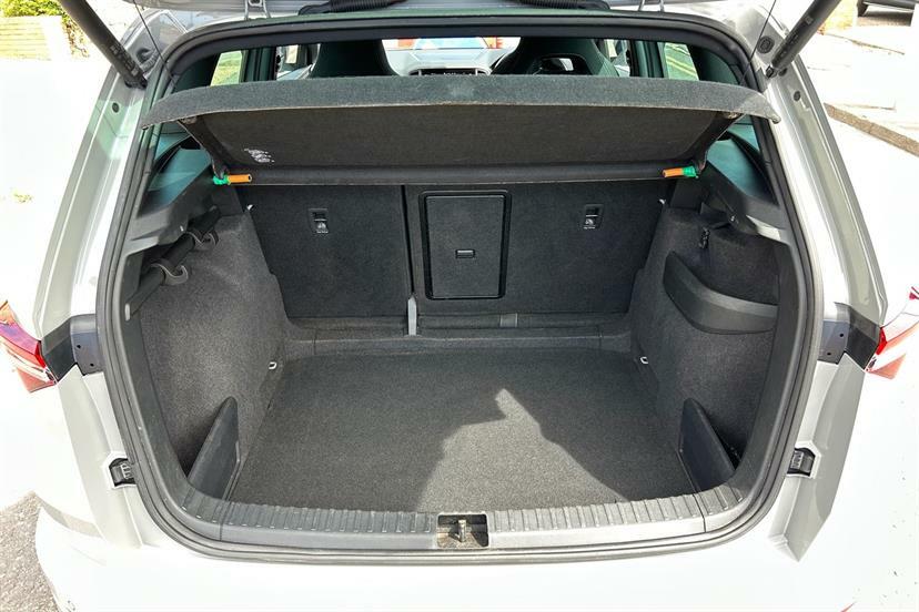 Skoda Karoq Se Drive Black #16