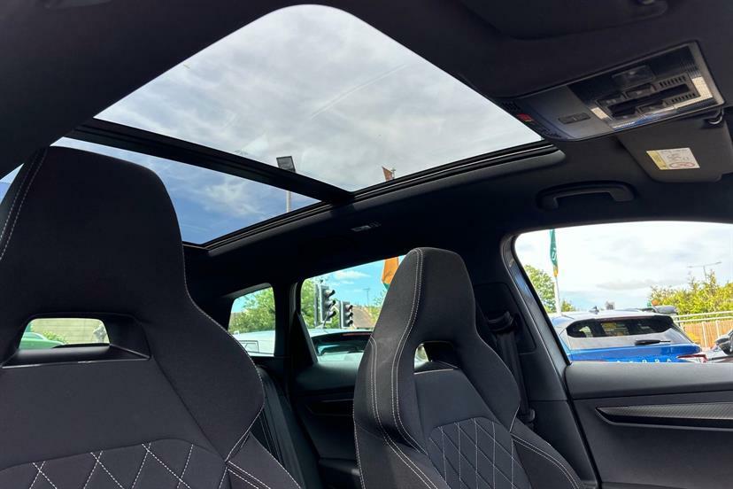 Skoda Karoq Se Drive Black #28