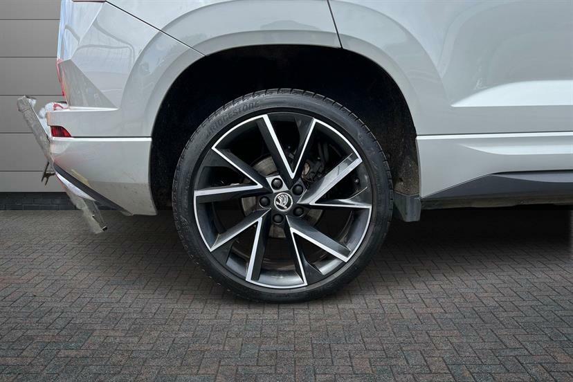Skoda Karoq 1.5 Tsi Sportline Dsg Grey #4