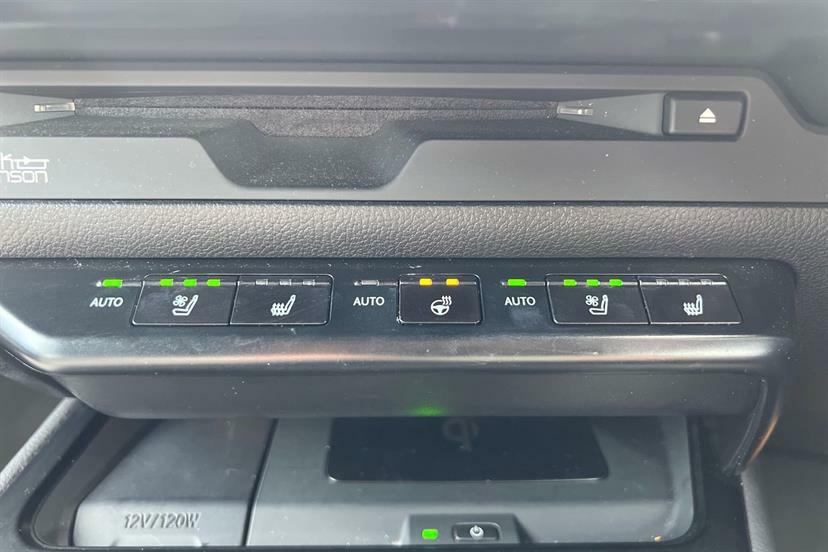 Lexus UX 250H 2.0 Cvt Without Nav  #19