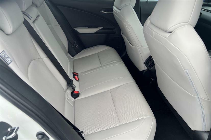 Lexus UX 250H 2.0 Cvt Without Nav  #9