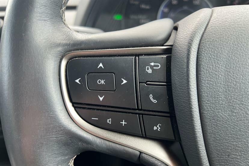 Lexus UX 250H 2.0 Cvt Without Nav  #14