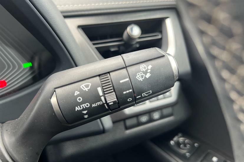 Lexus UX 250H 2.0 Cvt Without Nav  #17