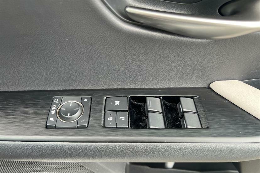 Lexus UX 250H 2.0 Cvt Without Nav  #21