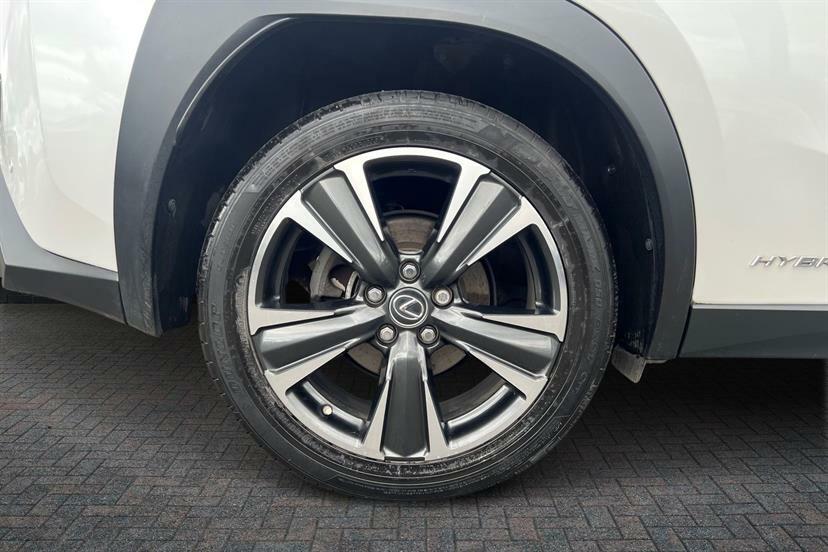 Lexus UX 250H E4 2.0 Takumi Cvt White #5