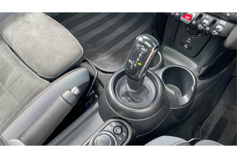 Mini Hatch 1.5 Cooper Sport 2023 Black #10