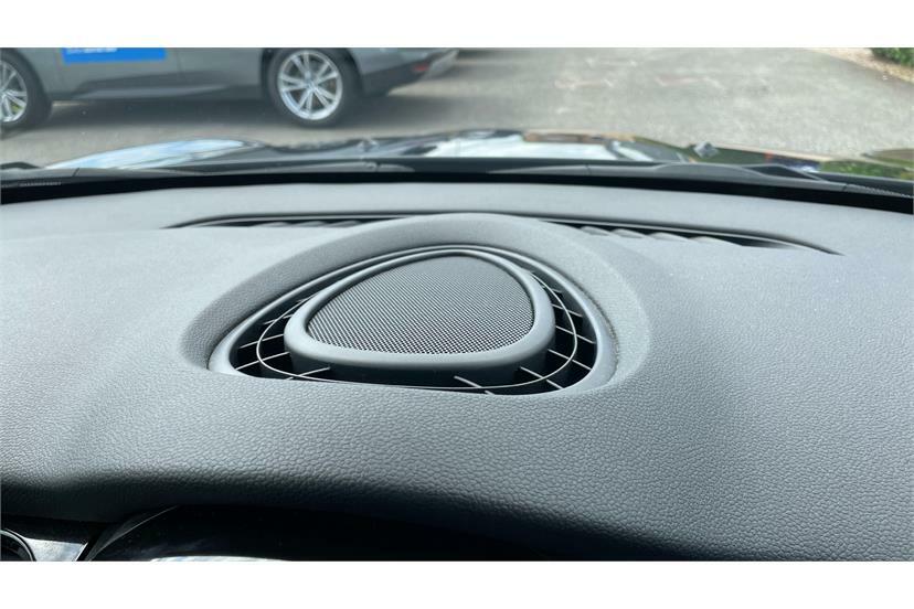 Mini Hatch 1.5 Cooper Sport 2023 Black #38