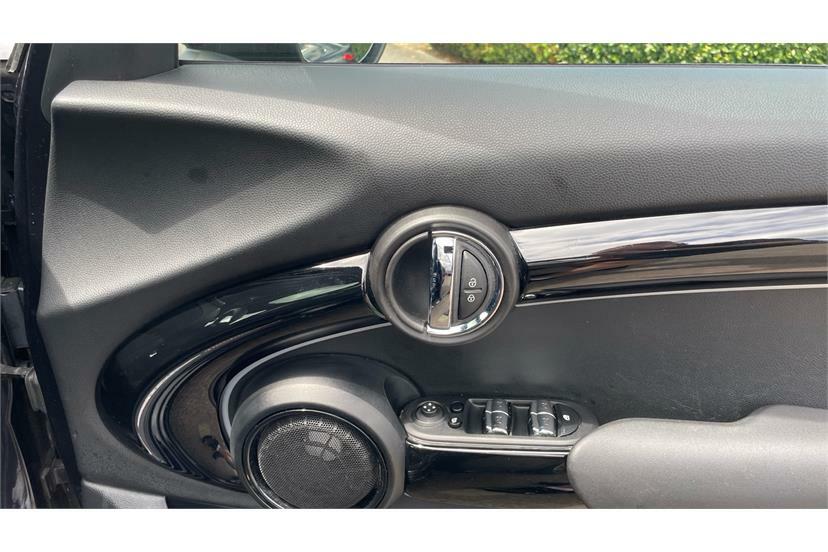 Mini Hatch 1.5 Cooper Sport 2023 Black #19