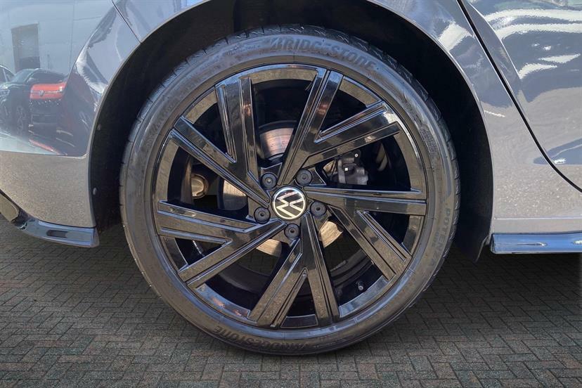 Volkswagen Golf 1.5 Etsi 150 Black Edition Dsg WU24LVG Grey #5