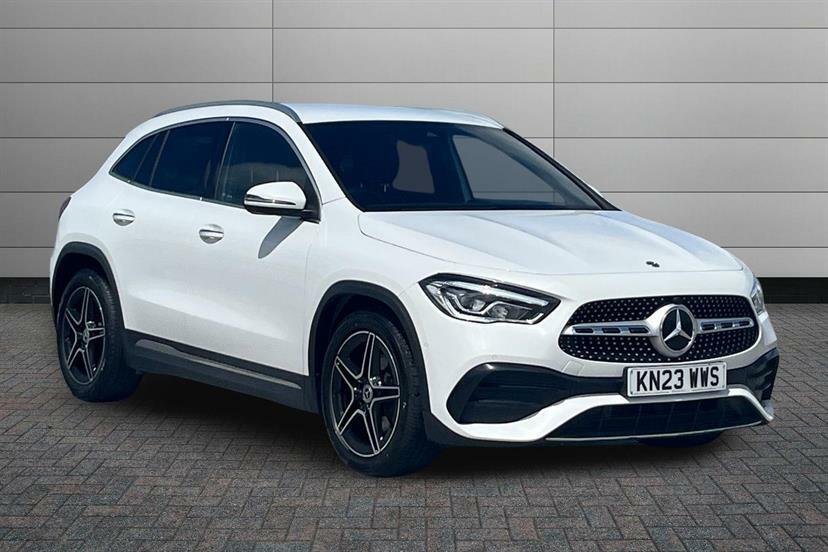 Mercedes-Benz GLA Class 200 Amg Line Premium White