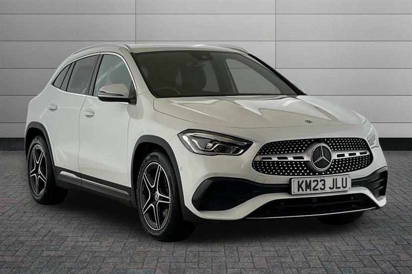 Mercedes-Benz GLA Class 200 Amg Line Premium White