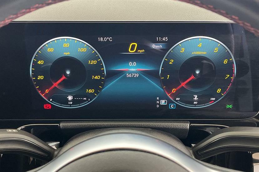 Mercedes-Benz GLA Class 200 Amg Line Premium White #6