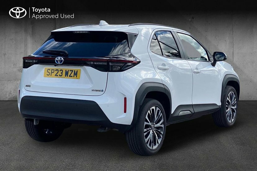 Toyota Yaris Cross 1.5 Vvt-h Excel Suv Hybrid E-cvt 116 P SP23WZM White #2