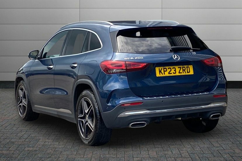 Mercedes-Benz GLA Class Gla200 Amg Line Premium Suv 7G-dct KP23ZRD Blue #2