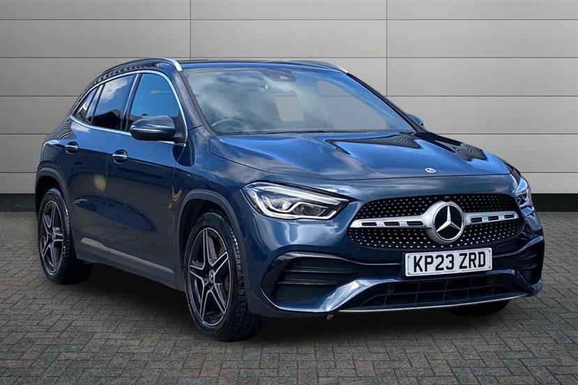 Mercedes-Benz GLA Class 200 Amg Line Premium Blue