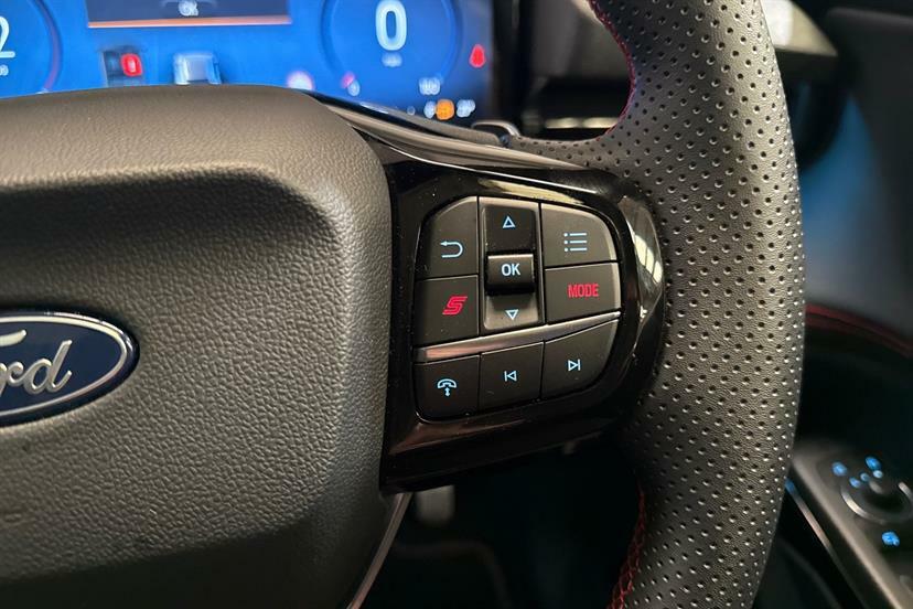 Ford Puma Gen-e Standard Range 43Kwh Premium Suv Electri Black #19