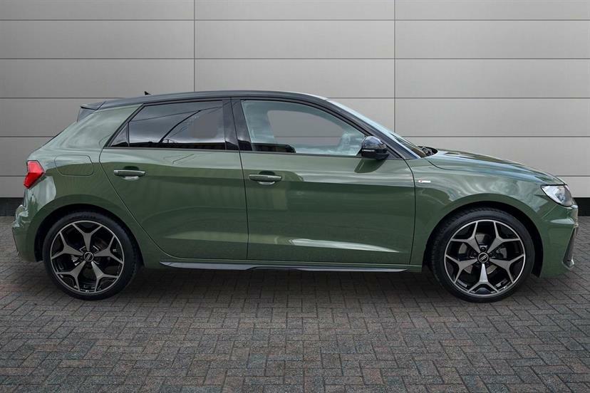 Audi A1 35 Tfsi Black Edition S Tronic Tech Pack Pro Green #4
