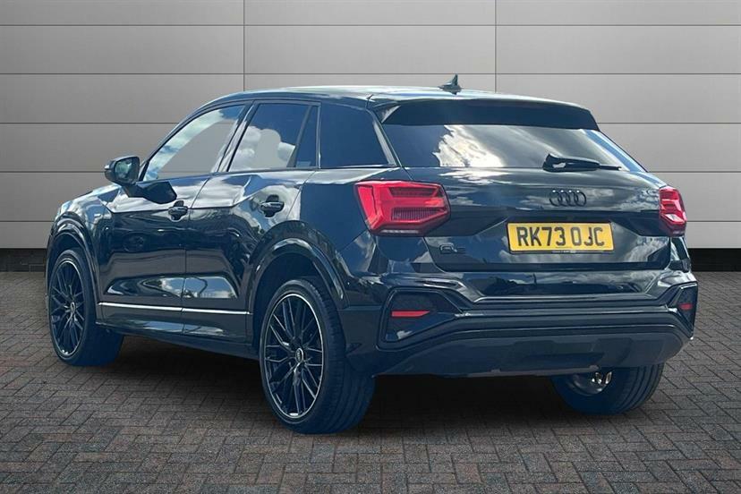Audi Q2 35 Tfsi Black Edition S Tronic Tech Black #3
