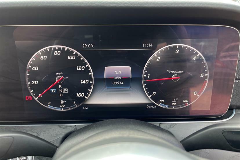 Mercedes-Benz E Class E220d Amg Line Premium Plus 9G-tronic Green #6