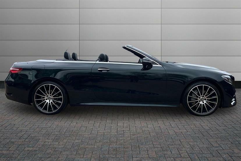 Mercedes-Benz E Class E220d Amg Line Premium Plus 9G-tronic Green #3