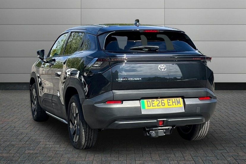 Toyota Urban Cruiser 61Kwh Design Suv 174 Ps Black #3