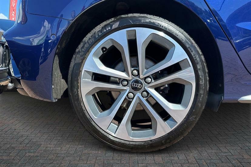 Audi A3 35 Tfsi S Line S Tronic Blue #4