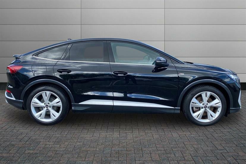 Audi Q4 E Tron 150Kw 40 82Kwh S Line Black #3
