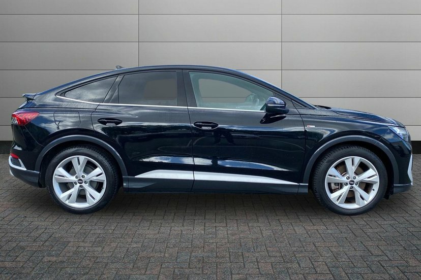 Audi Q4 E Tron 40 S Line Sportback 82Kwh 204 P Black #4