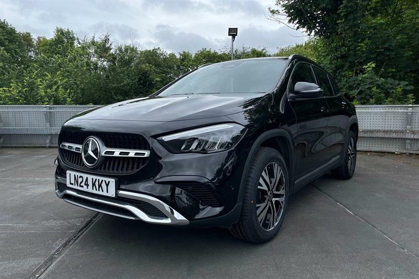 Mercedes-Benz GLA Class Amg Line Black #13