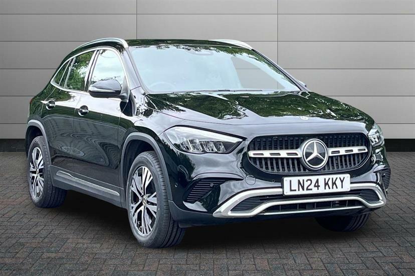 Mercedes-Benz GLA Class 200 Sport Executive Black