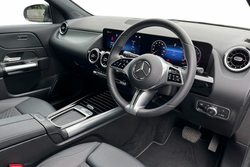 Mercedes-Benz GLA Class Gla200h Mhev Sport Executive LN24KKY Black #5