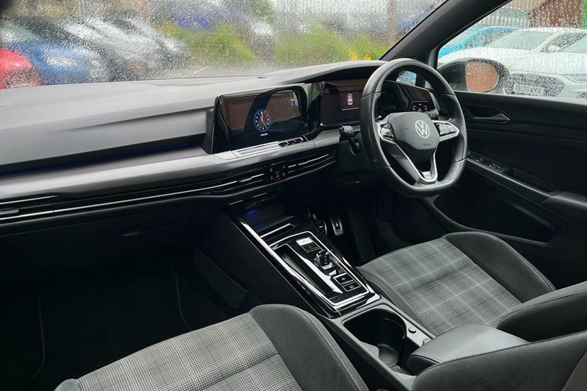 Volkswagen Golf Black Edition White #17